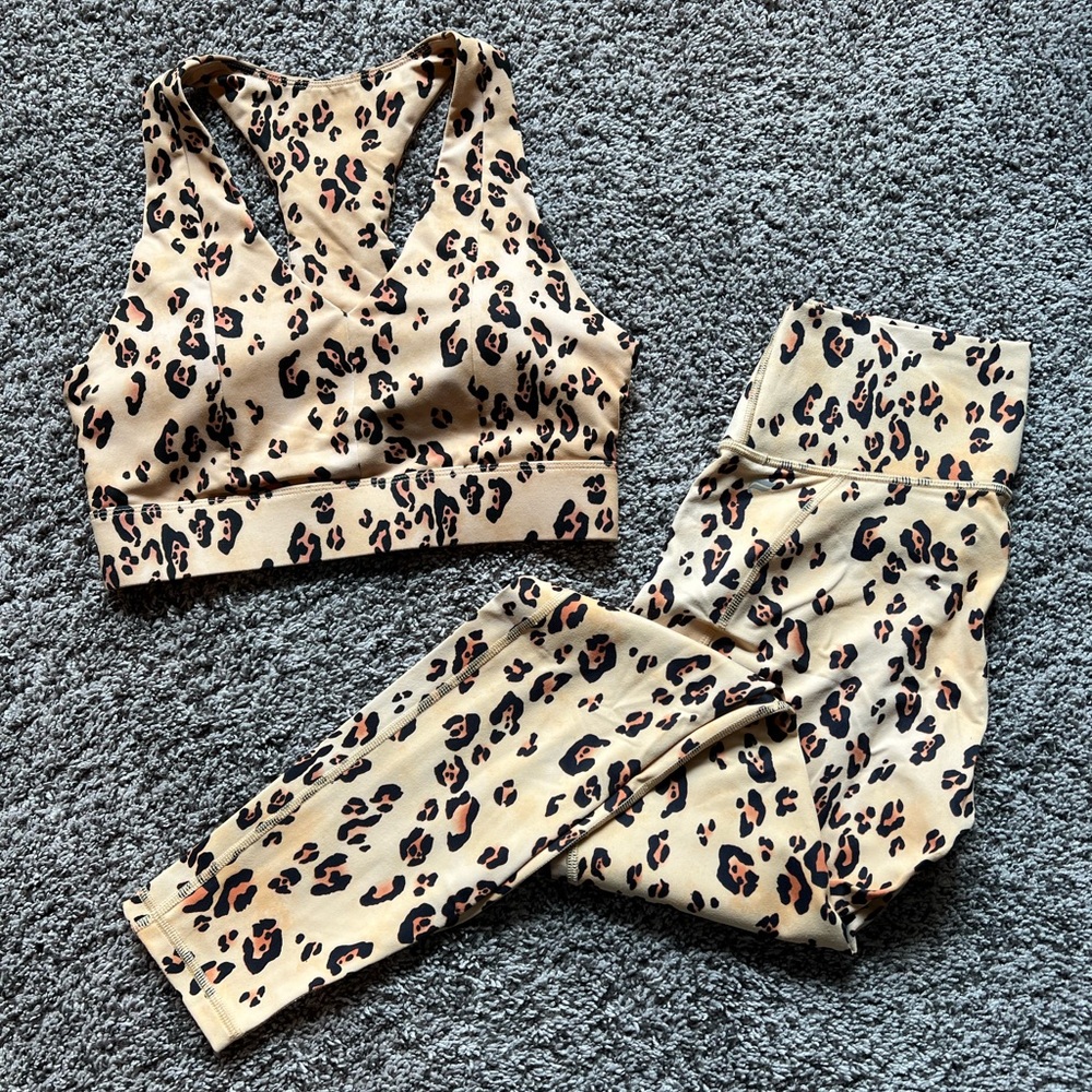 Fabletics Leopard Set